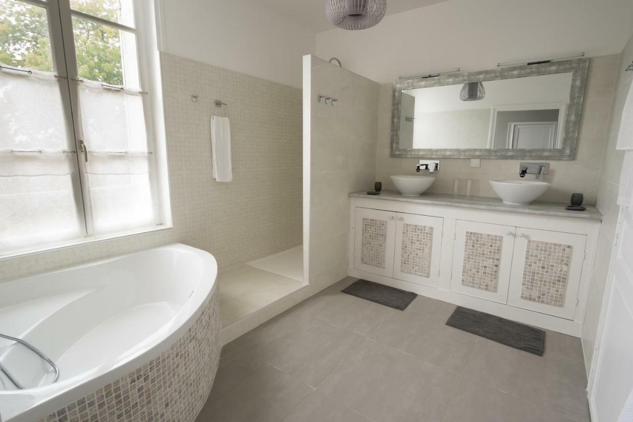 La Tillaie Et Sauna Bed & Breakfast 3*